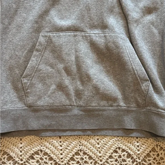 Nike Grey Hoodie Size Medium Drawstrings Front Pocket Elastic Comfort Sweatshirt - Picture 5 of 9